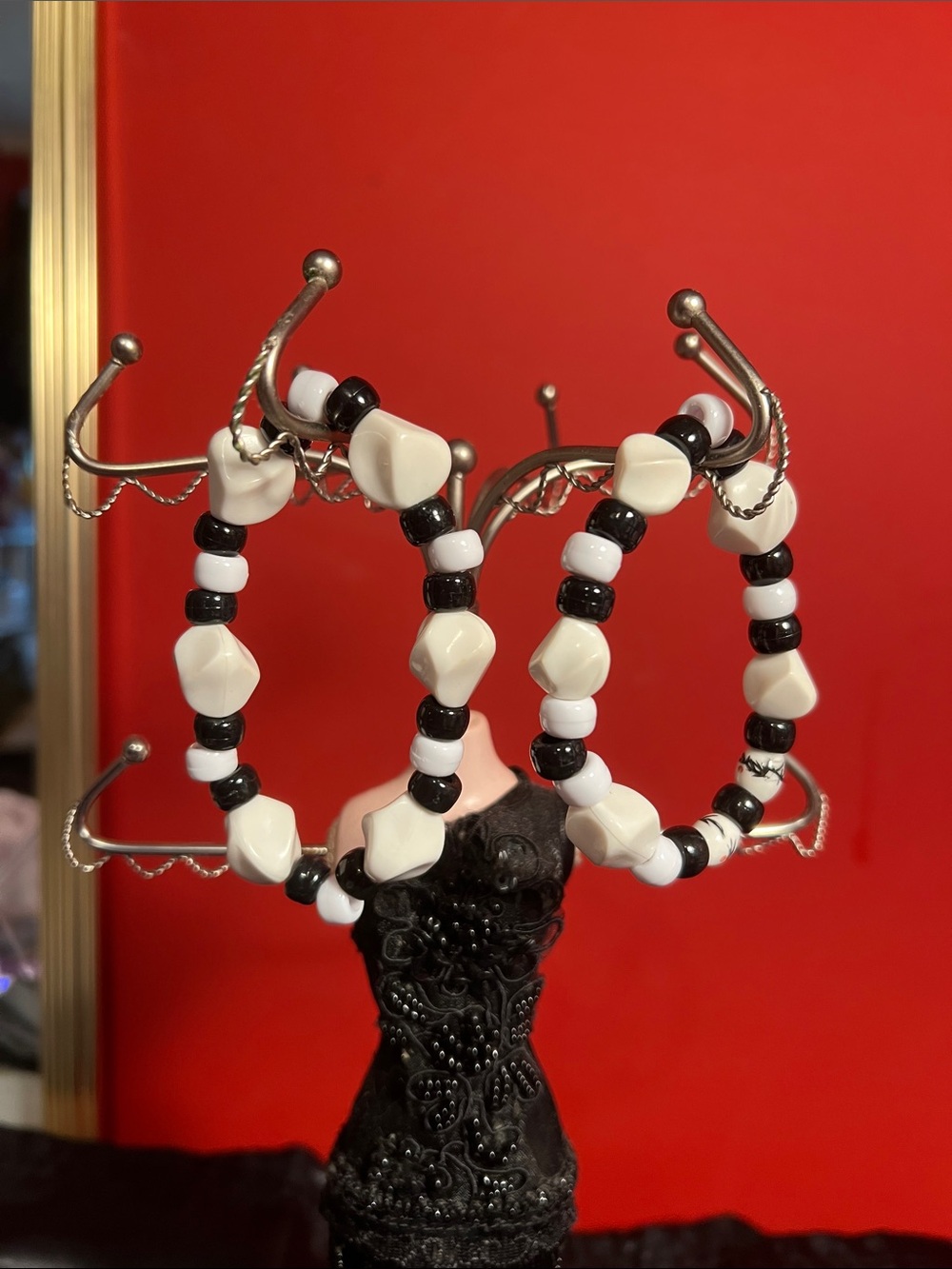 Black and white beaded bracelet homemade